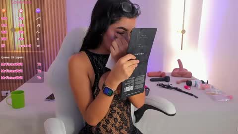 Liah online show from 04-15-26, 07:54