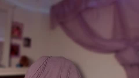 Snapshot of liahilton_ chatting on 07-15-26, 03:39 lh6 9c online show from 07-15-26, 03:39