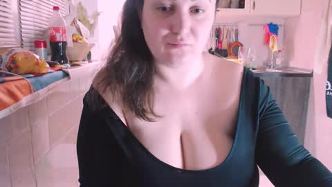 Snapshot of liahsofty chatting on 01-01-25, 05:44 miss Lia colection for travel online show from 01-01-25, 05:44