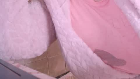 Snapshot of liahsofty chatting on 01-21-25, 08:21 miss Lia colection for travel online show from 01-21-25, 08:21