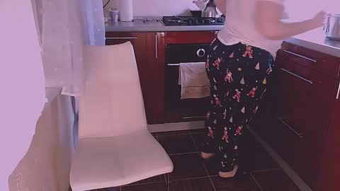 miss Lia  colection for travel online show from 03-15-26, 08:48