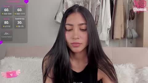 Snapshot of liajohnsons_ chatting on 02-20-26, 02:52 Lia Johnsons online show from 02-20-26, 02:52