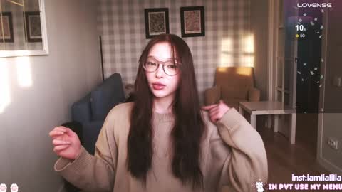 lialilia online show from 12-19-24, 10:45