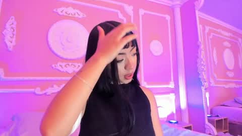 Lia lovet online show from 04-15-26, 07:58