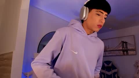 Liam online show from 10-27-25, 05:39