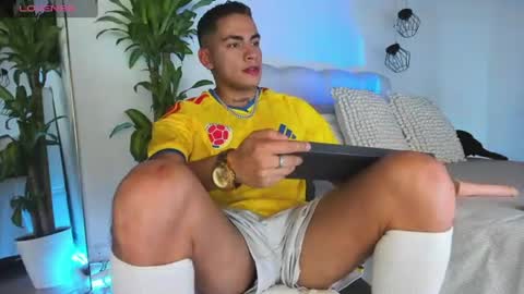 liam__cox online show from 06-17-26, 08:43