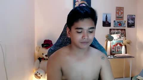 liam_anthonyxx online show from 10-20-25, 10:59