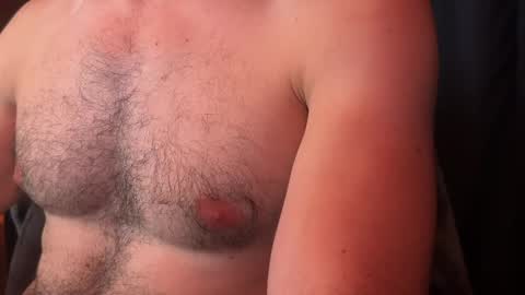 Snapshot of liam_arnaux chatting on 03-29-26, 04:01 matt online show from 03-29-26, 04:01