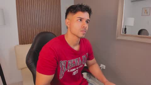 Liam Collins online show from 01-12-25, 11:39