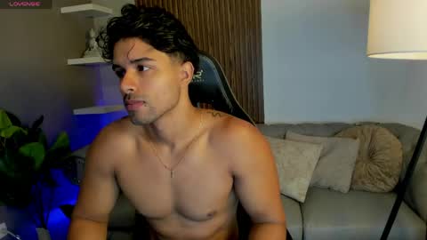 Snapshot of liam_colliins chatting on 04-25-26, 11:46 Liam Collins online show from 04-25-26, 11:46