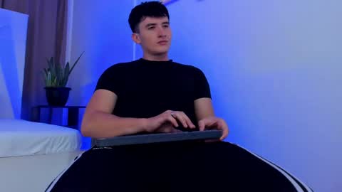 liam_conorr online show from 12-03-24, 12:27