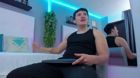 liam_conorr online show from 01-25-25, 12:16