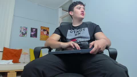 liam_conorr online show from 01-26-25, 01:25
