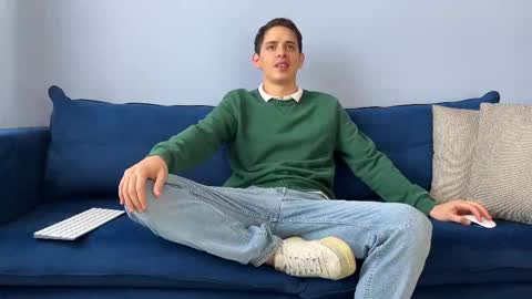 Liam online show from 09-10-25, 01:22