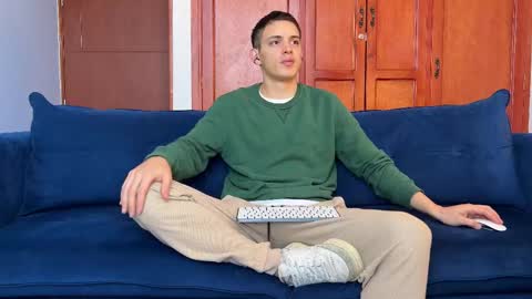 Liam online show from 10-05-25, 12:58