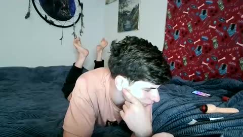 Snapshot of liam_gordineer chatting on 12-15-24, 02:19 Liam G The Freak online show from 12-15-24, 02:19