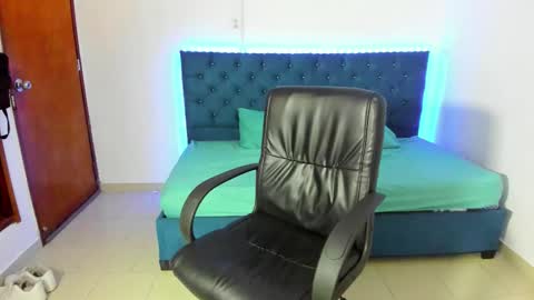 liam_hard01 online show from 02-05-26, 12:21