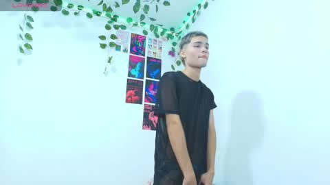 liam_honey18 online show from 05-29-26, 01:09