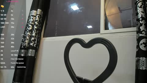 LIAM KLEIN online show from 12-20-24, 11:10