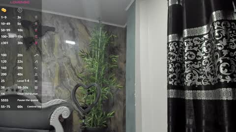 LIAM KLEIN online show from 12-30-24, 11:15