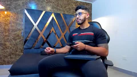 LIAM KLEIN online show from 09-25-25, 11:25