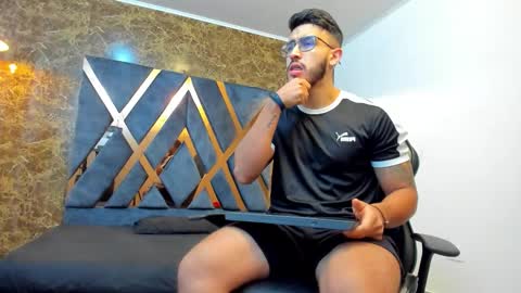 LIAM KLEIN online show from 09-26-25, 11:14