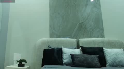 LIAM KLEIN online show from 05-12-26, 11:07