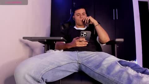 Liam online show from 05-09-26, 07:02
