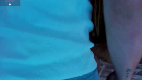 Snapshot of liam_oficial chatting on 10-05-25, 04:00 liam online show from 10-05-25, 04:00