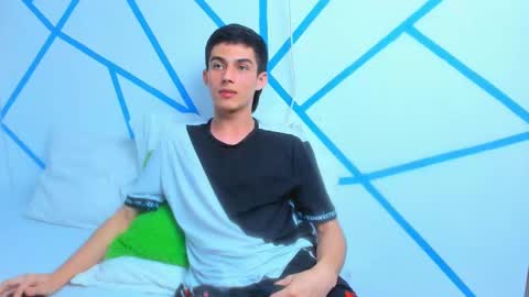liam_scott7 online show from 12-05-24, 11:18