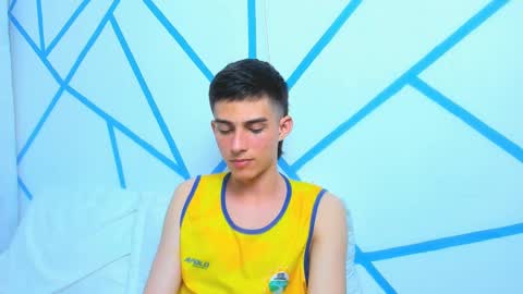 liam_scott7 online show from 12-12-24, 12:38
