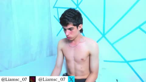 Snapshot of liam_scott77 chatting on 04-07-26, 03:29 Liam scott77 online show from 04-07-26, 03:29