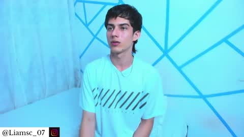 Snapshot of liam_scott77 chatting on 04-10-26, 10:36 Liam scott77 online show from 04-10-26, 10:36