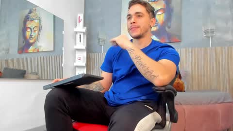 Liam online show from 01-08-25, 11:09