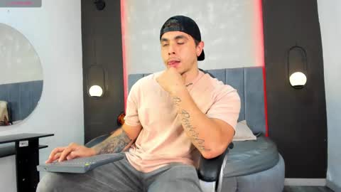 Liam online show from 09-24-25, 10:35