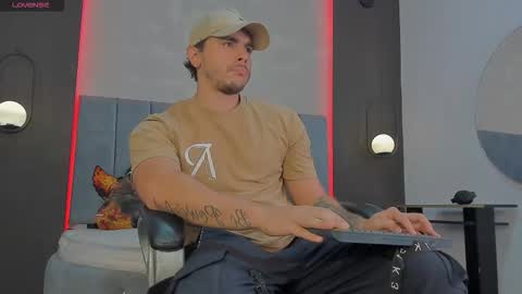 Liam online show from 03-10-26, 11:10