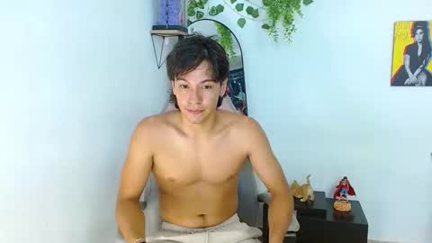 liamxul online show from 10-22-25, 07:24