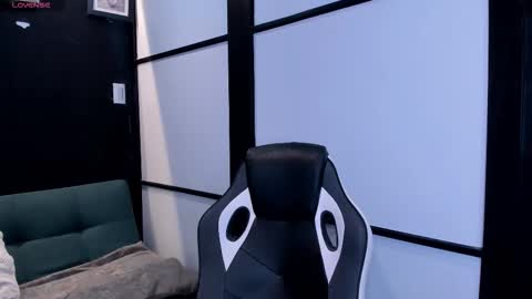 LiamDeep online show from 10-07-25, 06:27