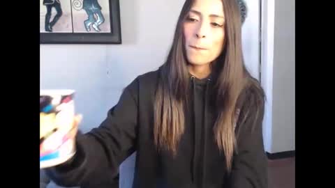 Snapshot of liamiler01_ chatting on 12-06-24, 12:27 Lia Miller online show from 12-06-24, 12:27