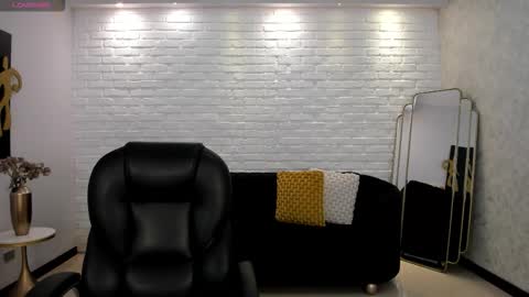 Liam online show from 11-12-25, 03:40