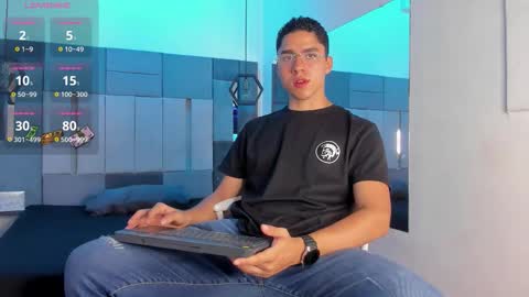 Liam online show from 11-30-25, 11:36