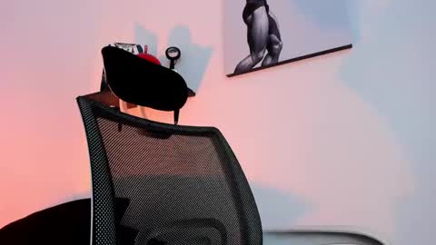 liam online show from 03-04-25, 10:49