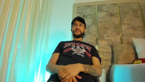 Snapshot of liamsamderz chatting on 10-16-25, 12:06 LiamSamderz online show from 10-16-25, 12:06