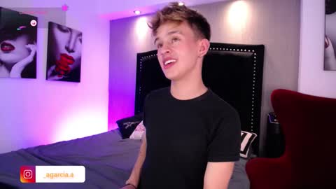 Snapshot of liamwild20 chatting on 02-11-26, 05:12 liam online show from 02-11-26, 05:12