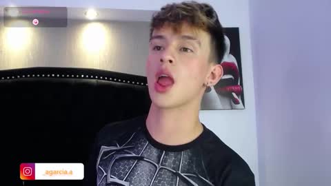 Snapshot of liamwild20 chatting on 03-20-26, 11:20 liam online show from 03-20-26, 11:20