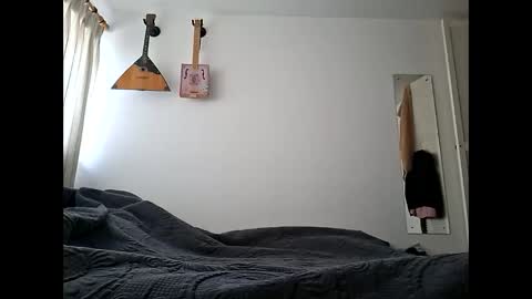 LiamCross online show from 10-21-25, 08:15