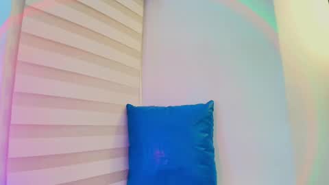 lian_cameron online show from 05-05-26, 03:47