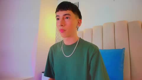 lian_cameron online show from 05-11-26, 03:56