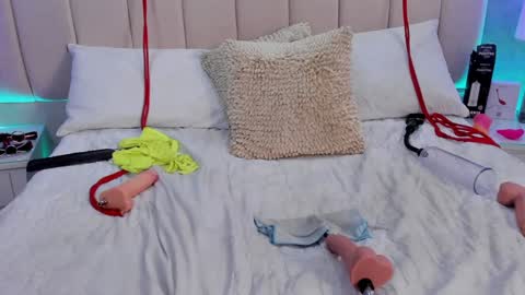 Snapshot of liana_asaff chatting on 12-11-24, 11:00 Mistress Liana - Sir Asaf online show from 12-11-24, 11:00