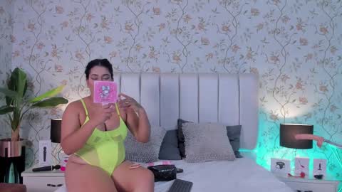 Snapshot of liana_asaff chatting on 02-26-25, 09:27 Mistress Liana - Sir Asaf online show from 02-26-25, 09:27